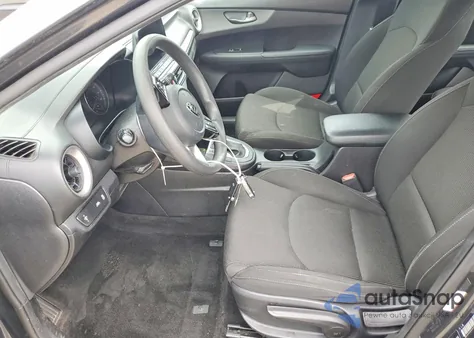 2021 Kia Forte Lxs z USA, uszkodzony, nr VIN 3KPF24ADXME409651